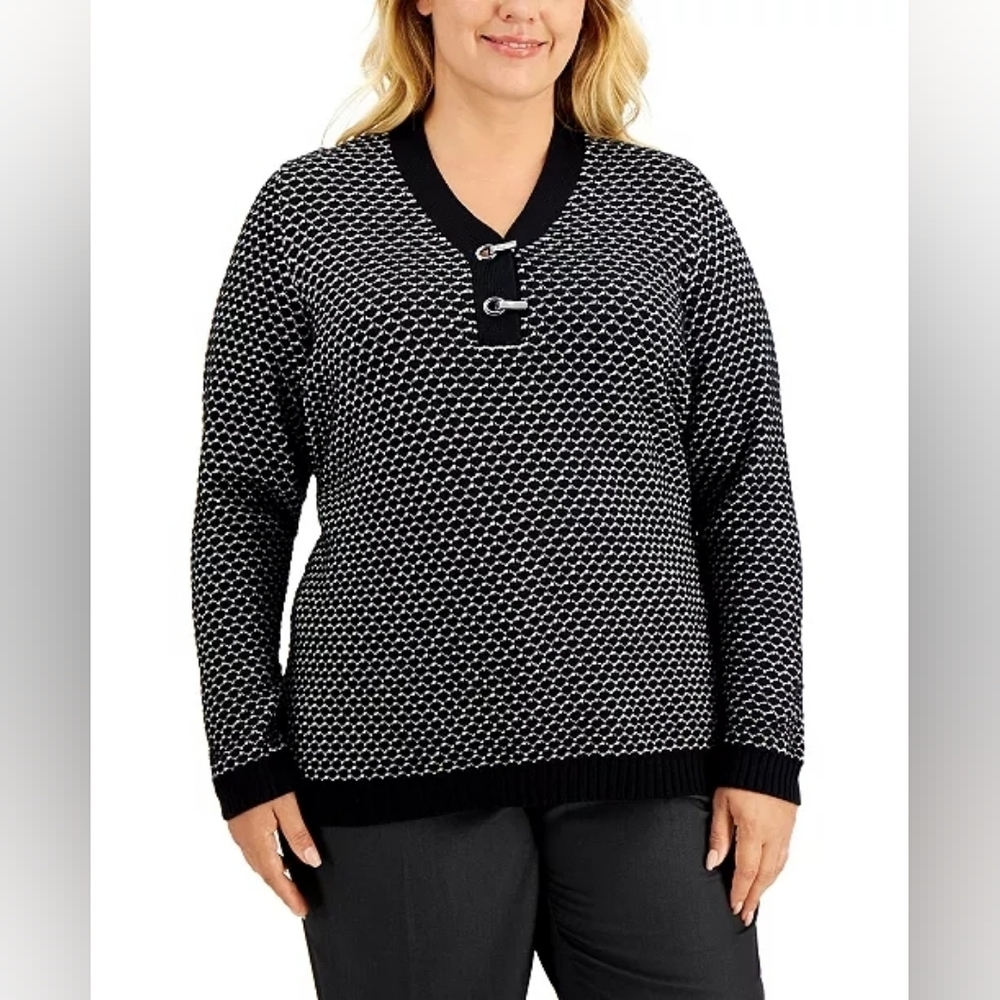 Karen Scott NWOT 100% Cotton Black and White V-Neck Henley Sweater Plus Size 1X